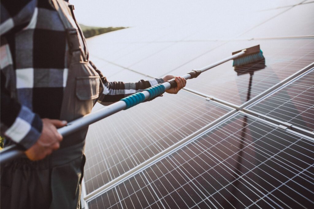 nettoyage panneaux photovoltaïques